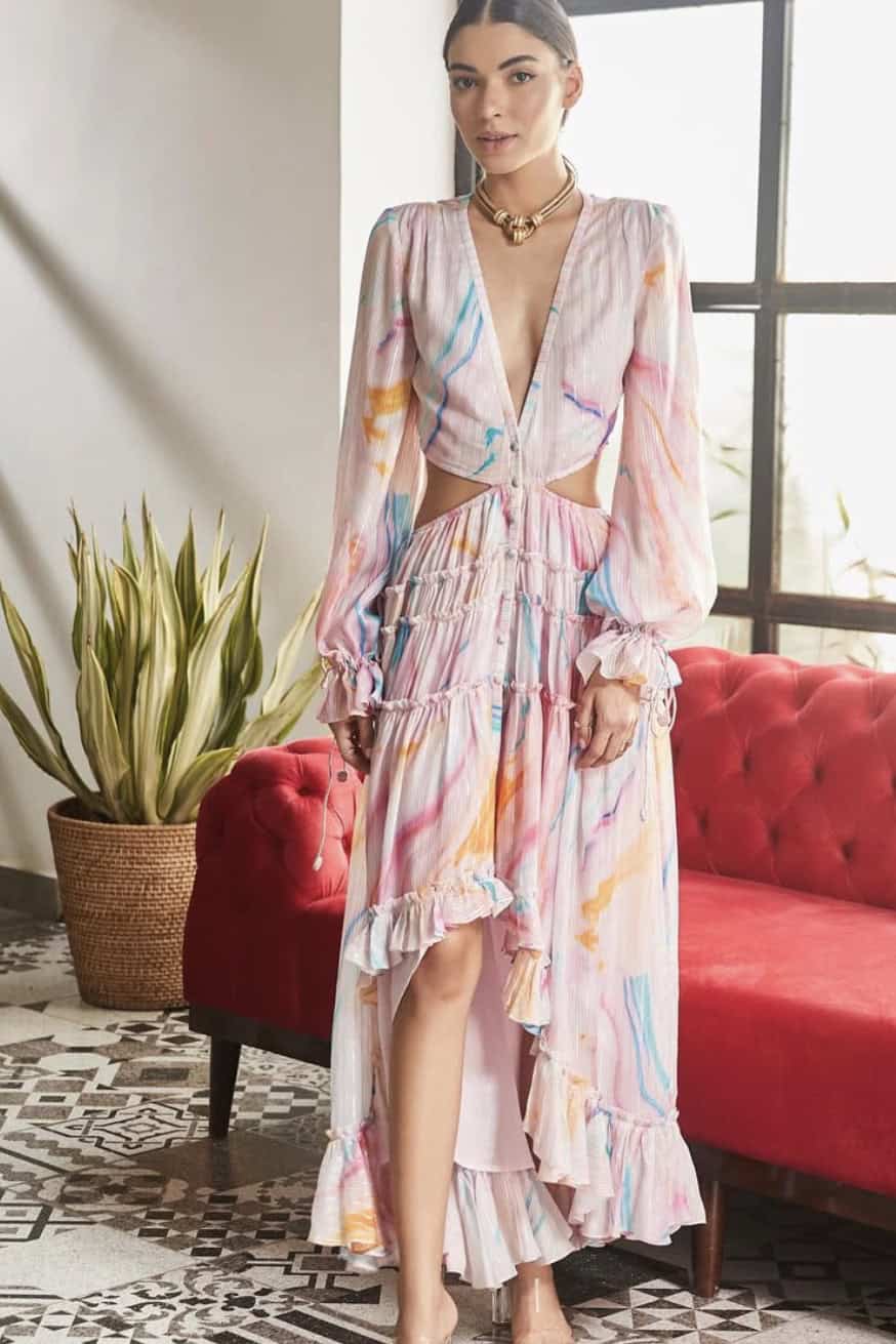 24 Lovely Boho Wedding Guest Outfits For Women • Confetti & Roses